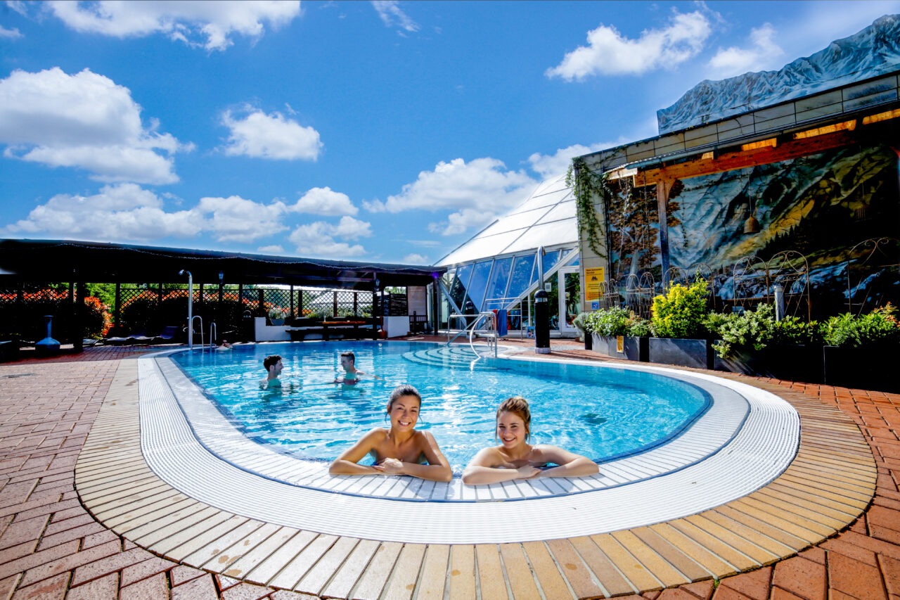 AQ_Saunabereich_Außenpool